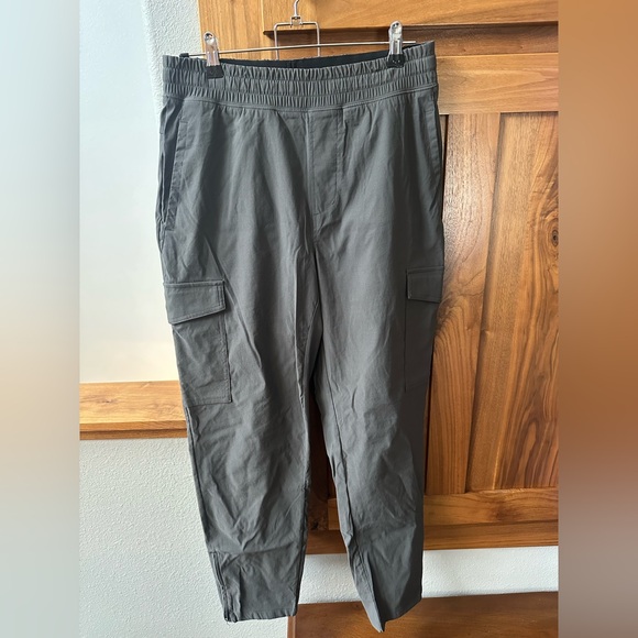 Mondetta Charcoal Cargo Pants for Men - Picture 1 of 5